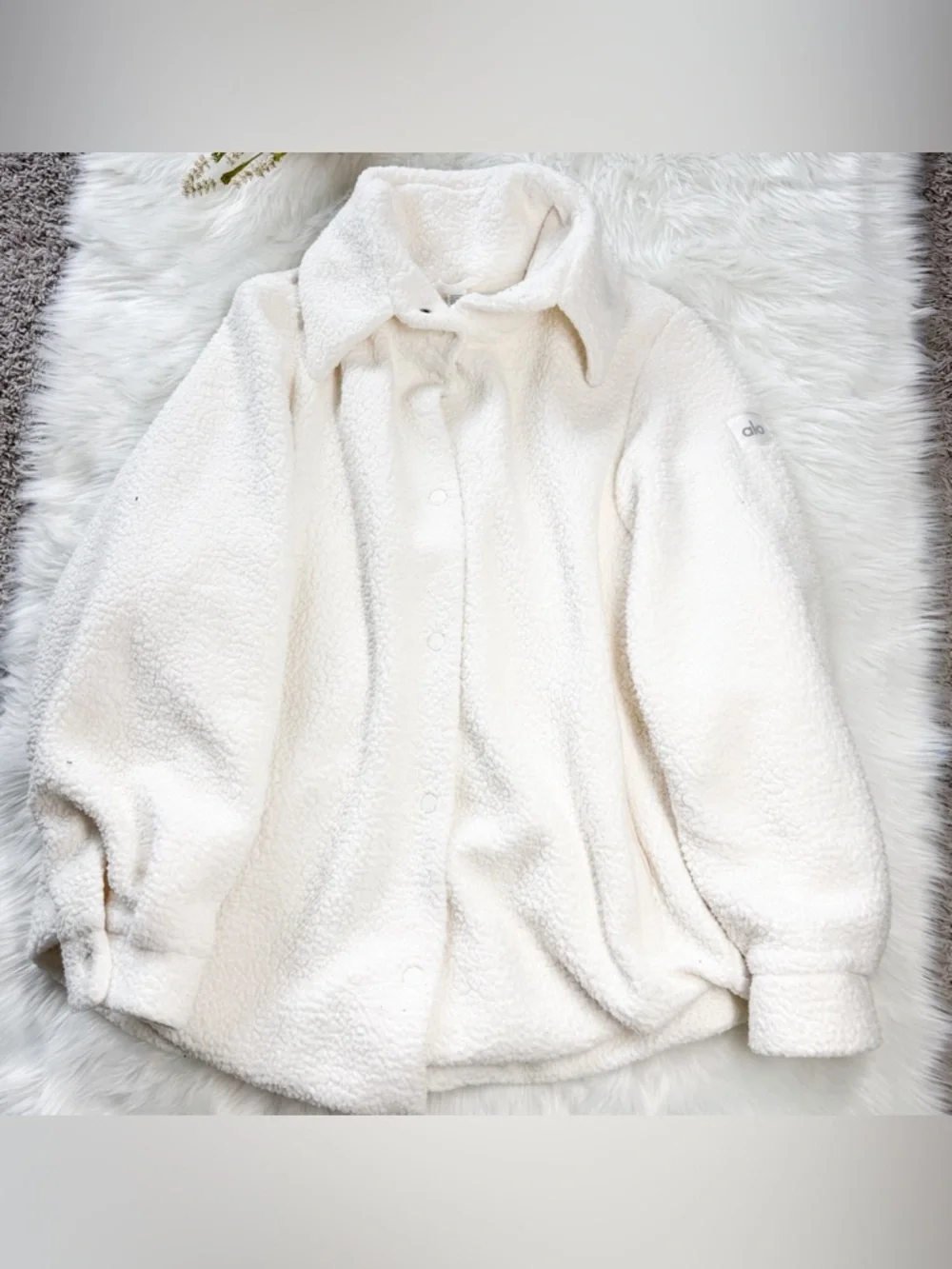 ALO Yoga Micro Sherpa Envy Jacket Ivory White Fleece Shacket Medium